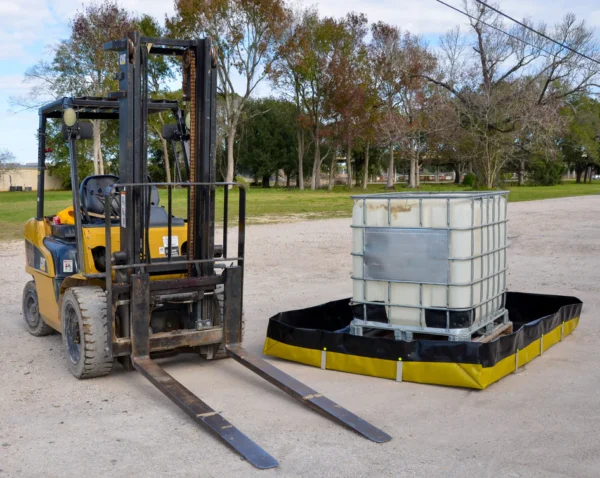 ProFlexForkLiftDemo_946x753.webp Carpeta o bandeja antiderrames auto soportante