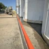 berm-builder-plus-pellet-silos-qszsql8asvo5a5ermdvkry3wctvk8ejxyzqoens58o.webp Dique permanente para protección de derrames